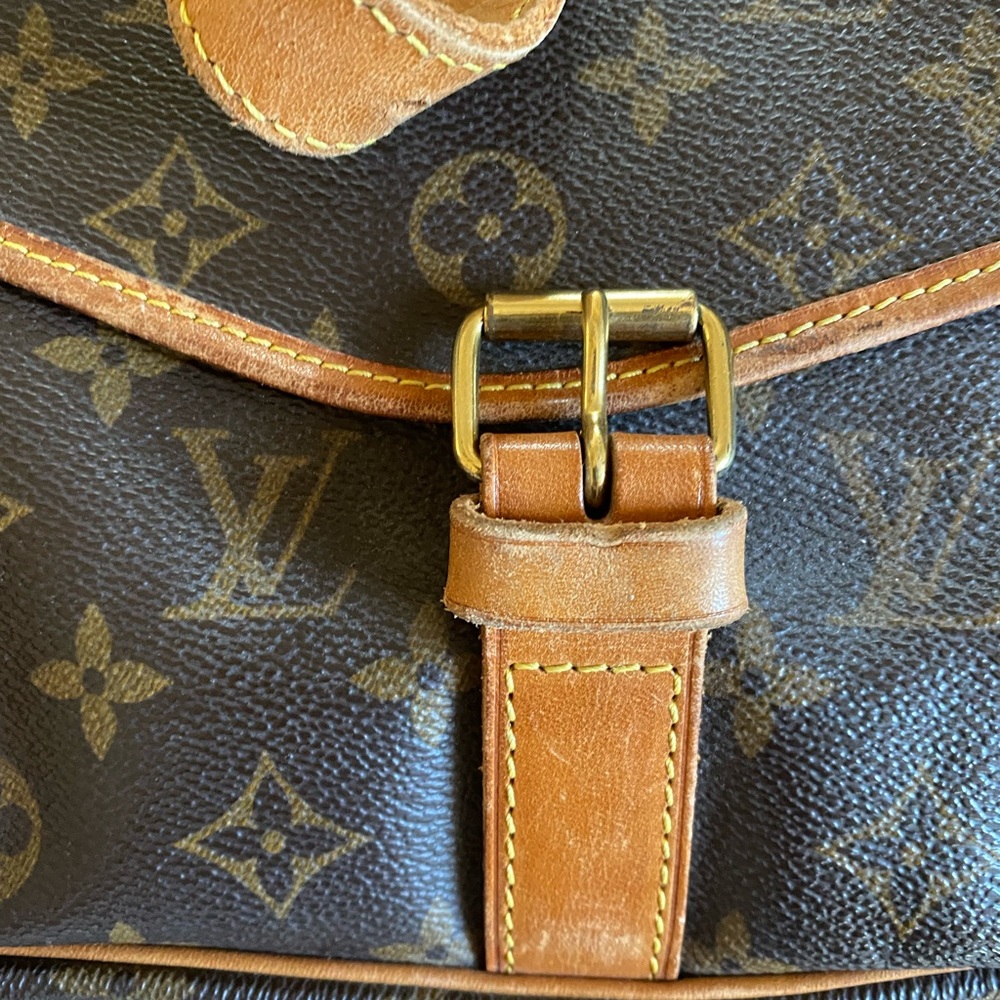LOUIS VUITTON Saumur 35 Monogram - Picture 5 of 7